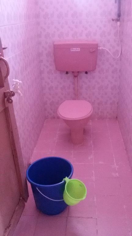 האמפי Shambhu Guest House מראה חיצוני תמונה
